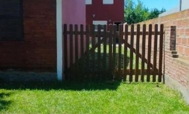 Casa en venta - 3 Dormitorios 2 Baños - 300Mts2 - Santa Clara del Mar