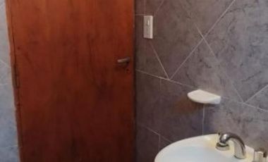 Casa en venta - 3 Dormitorios 2 Baños - 300Mts2 - Santa Clara del Mar