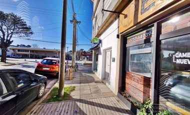 LOCAL EN OPORTUNIDAD!! INMEJORABLE UBICACIÓN!! MAR DE AJO!!