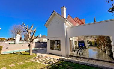 VENTA | PROPIEDAD DE EPOCA | LOS TRONCOS