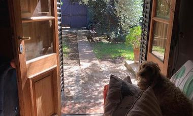 RETASADA - Casa en Alberdi al 700 en Olivos: Estilo Inglés y Ubicación Privilegiada