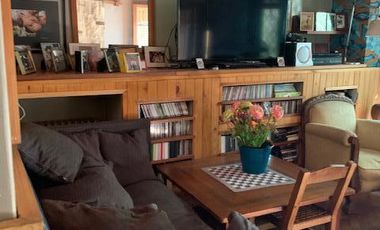 RETASADA - Casa en Alberdi al 700 en Olivos: Estilo Inglés y Ubicación Privilegiada