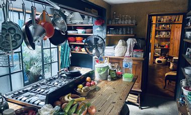 RETASADA - Casa en Alberdi al 700 en Olivos: Estilo Inglés y Ubicación Privilegiada