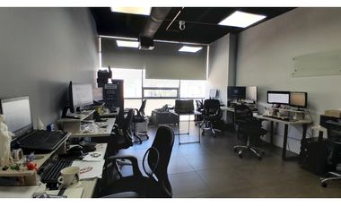 Oficina en Arriendo, Av. Las Vegas, Envigado 33 m2