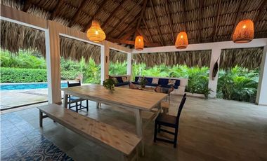 Se vende casa en Palomino, condominio Ukua. Renta turística