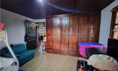 VENDO CASA EN VOLCN