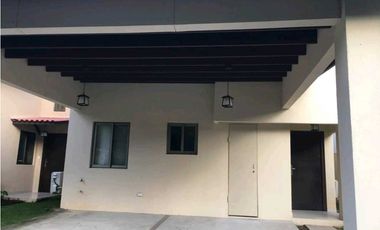 ALQUILER CASA  3 REC. ,147 MT2  PANAMA PACIFICO WOODLANDS LT