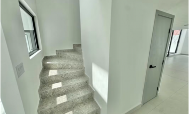 OFICINA / SAN FRANCISCO / 429M / DIVISIONES / 6 BAÑOS / 8 PARKING