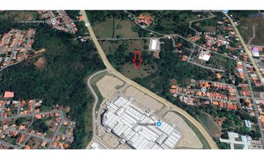 Se Vende Terreno de 10 Hectáreas frente a Federal Mall