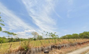 Se Vende Terreno de 10 Hectáreas frente a Federal Mall