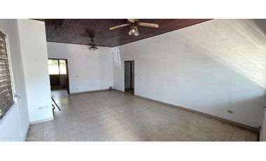 HATO PINTADO / LA LOMA / 774M / 3 HABITACIONES / 1 PARKING / TERRAZA