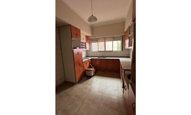 ALQUILER COMERCIAL/PROFESIONAL EN CALLE SAN MARTIN