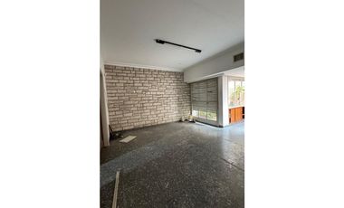 ALQUILER COMERCIAL/PROFESIONAL EN CALLE SAN MARTIN