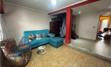 VENTA CASA 4 AMBIENTES C COCHERA. ZELARRAYAN 4900, VILLA LUGANO. CABA