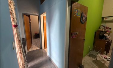 VENTA CASA 4 AMBIENTES C COCHERA. ZELARRAYAN 4900, VILLA LUGANO. CABA