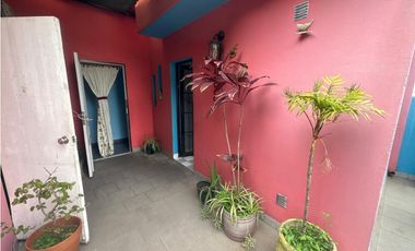 VENTA CASA 4 AMBIENTES C COCHERA. ZELARRAYAN 4900, VILLA LUGANO. CABA