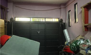 VENTA CASA 4 AMBIENTES C COCHERA. ZELARRAYAN 4900, VILLA LUGANO. CABA