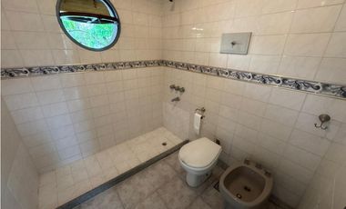 VENTA CASA 4 AMBIENTES C COCHERA. ZELARRAYAN 4900, VILLA LUGANO. CABA