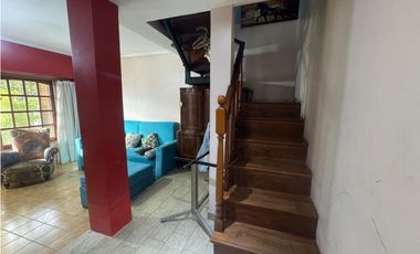 VENTA CASA 4 AMBIENTES C COCHERA. ZELARRAYAN 4900, VILLA LUGANO. CABA