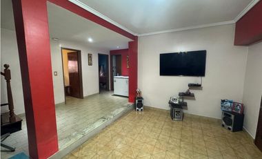 VENTA CASA 4 AMBIENTES C COCHERA. ZELARRAYAN 4900, VILLA LUGANO. CABA