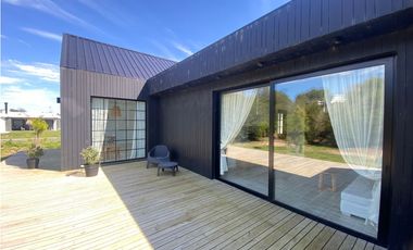 CASA EN VENTA EN COSTA ESMERALDA - ECUESTRE 371