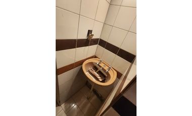 VENDO CASA CON 3 HABITACIONES/2 BAÑOS /COCHERA/PATIO/TERRAZA /MAIPU