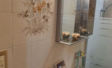 Casa en alquiler c/ cochera en Caseros