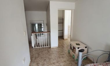 00312 Casa moderna con vista al río Panaholma p/ 6 Villa Cura Brochero