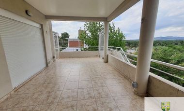 00312 Casa moderna con vista al río Panaholma p/ 6 Villa Cura Brochero