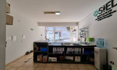 Local comercial en venta 3 niveles con ascensor y terraza Echesortu