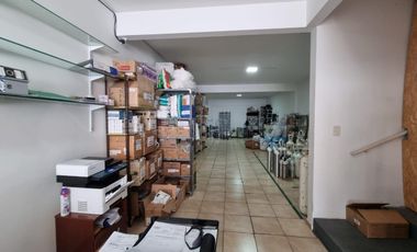 Local comercial en venta 3 niveles con ascensor y terraza Echesortu