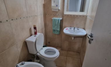 Local comercial en venta 3 niveles con ascensor y terraza Echesortu