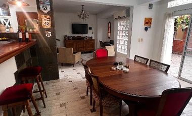 Casa en venta en Remedios de Escalada Oeste