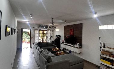 Casa en venta en Remedios de Escalada Oeste