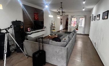 Casa en venta en Remedios de Escalada Oeste