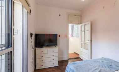 VENTA PH 4 AMBIENTES CON PATIO Y TERRAZA PROPIA