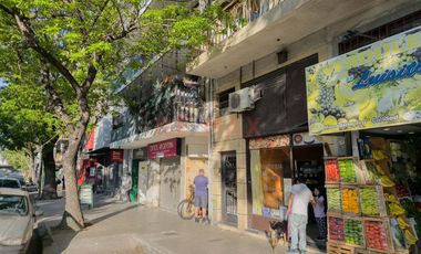 VENTA PH 4 AMBIENTES CON PATIO Y TERRAZA PROPIA