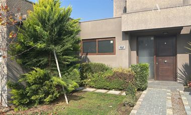 Casa en Venta en Santa Elena 570