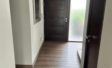Casa en Venta en Santa Elena 570