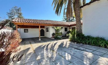 Casa en Arriendo en Luis Pasteur - Av Manquehue Norte