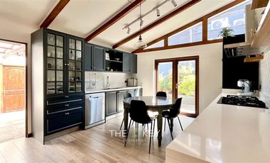 Casa en Arriendo en Luis Pasteur - Av Manquehue Norte