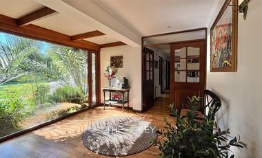 Casa en Arriendo en Luis Pasteur - Av Manquehue Norte