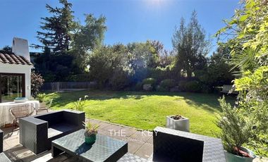 Casa en Arriendo en Luis Pasteur - Av Manquehue Norte