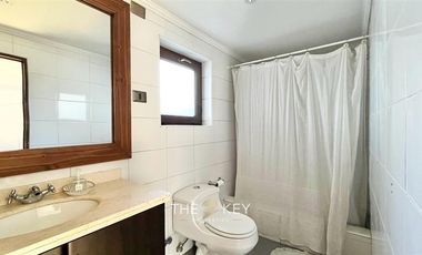 Casa en Arriendo en Luis Pasteur - Av Manquehue Norte