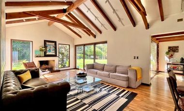 Casa en Arriendo en Luis Pasteur - Av Manquehue Norte