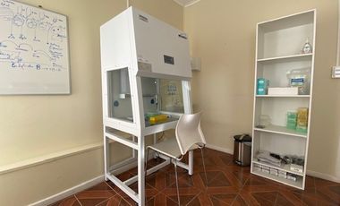 Local Comercial en Arriendo en Entre Baquedano y Blanco encalada