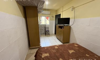 Venta de casa 2 ambientes con cochera en Florencio Varela
