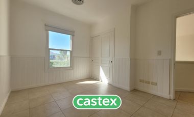 Casa - La Lomada De Pilar