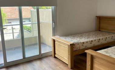 Duplex de 3 ambientes en VENTA en Monte Grande - Independencia 69