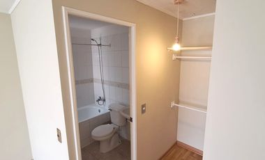 HERMOSA CASA AL INTERIOR  DE CONDOMINIO CON PISCINA